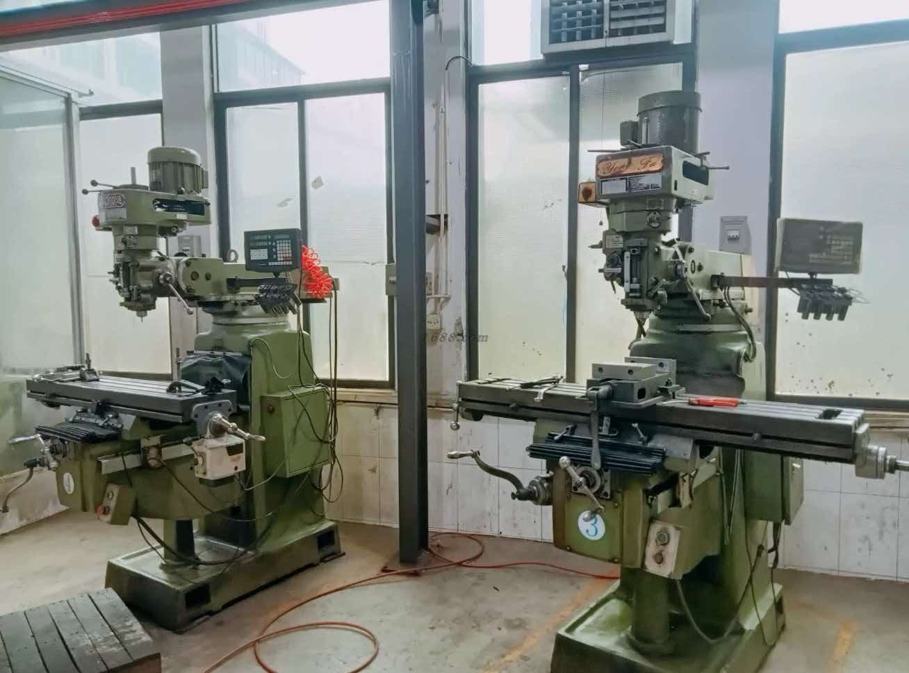 Turret milling machines